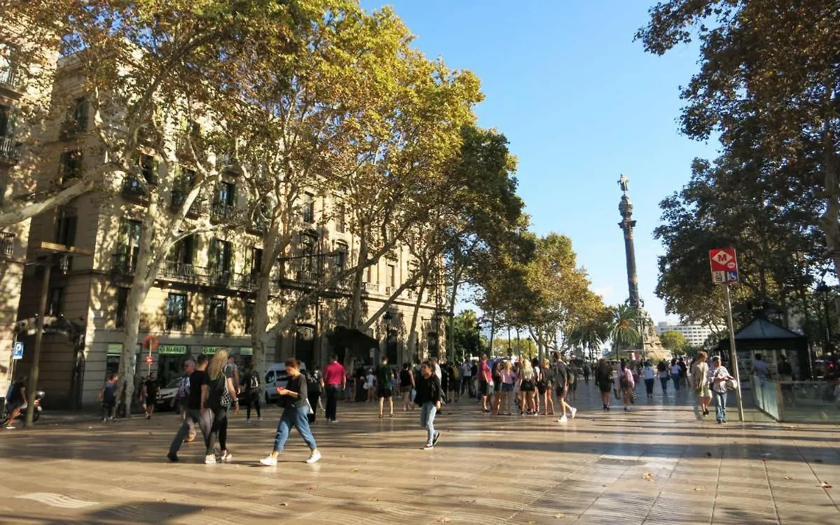Low Cost Studio Bcn Барселона 0*,  Испания